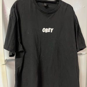 Like new worn once Obey men’s black tee shirt